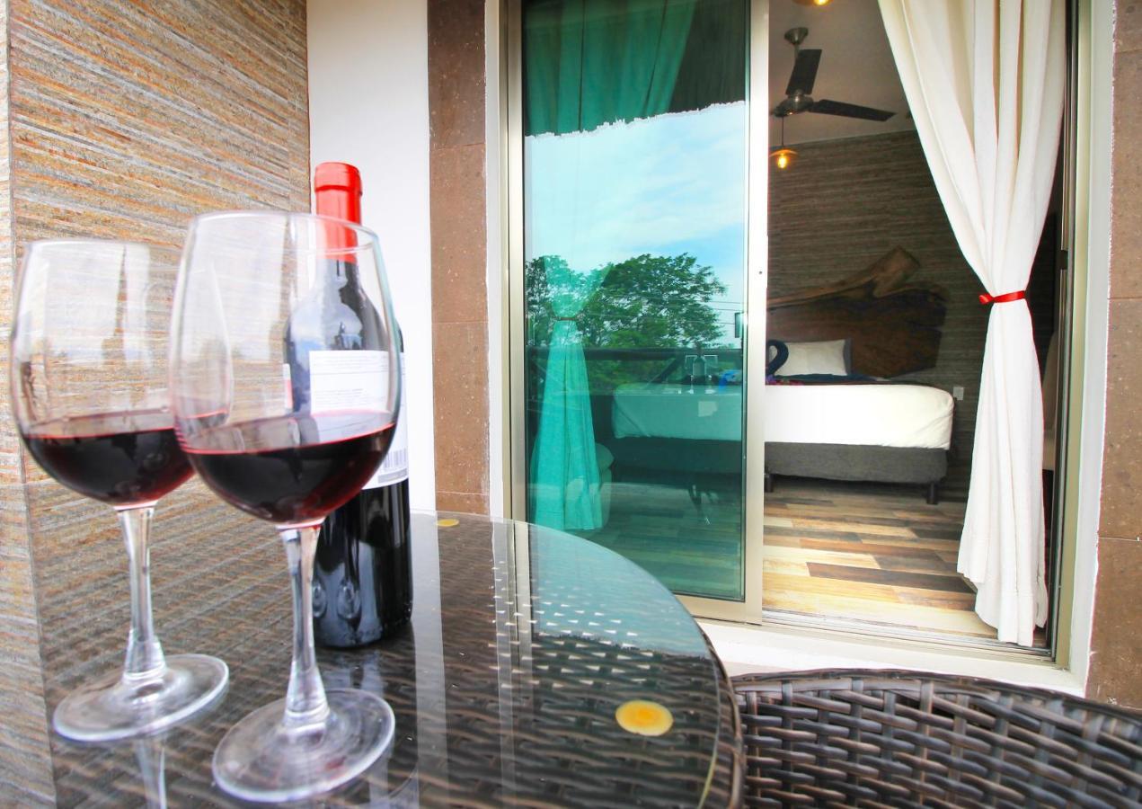 Hotel Pancho Villas Bacalar - Free Bikes And Paddles المظهر الخارجي الصورة