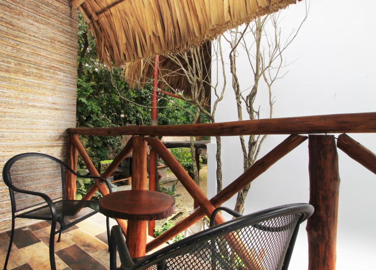 Hotel Pancho Villas Bacalar - Free Bikes And Paddles المظهر الخارجي الصورة